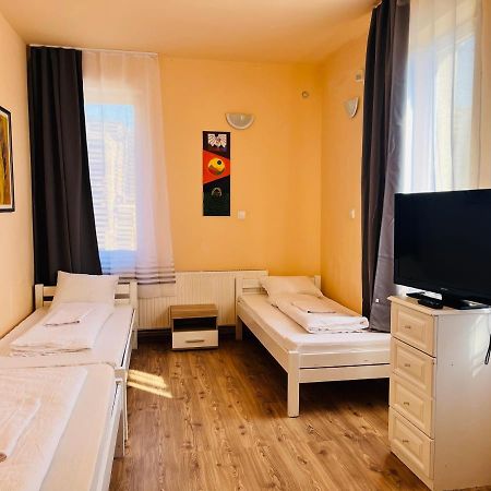 Gabor Panzio Lejlighedshotel Gyál Eksteriør billede