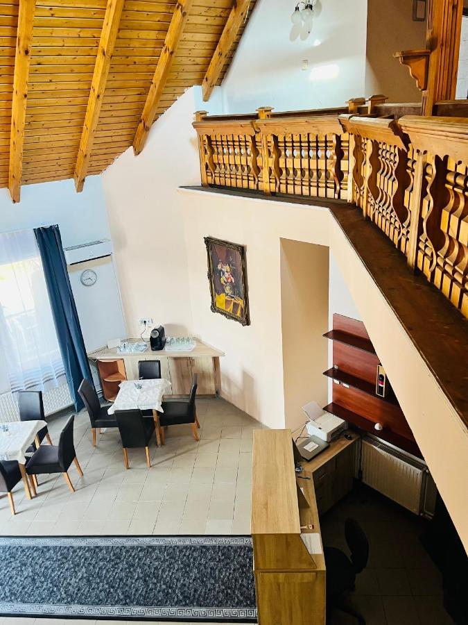 Gabor Panzio Lejlighedshotel Gyál Eksteriør billede